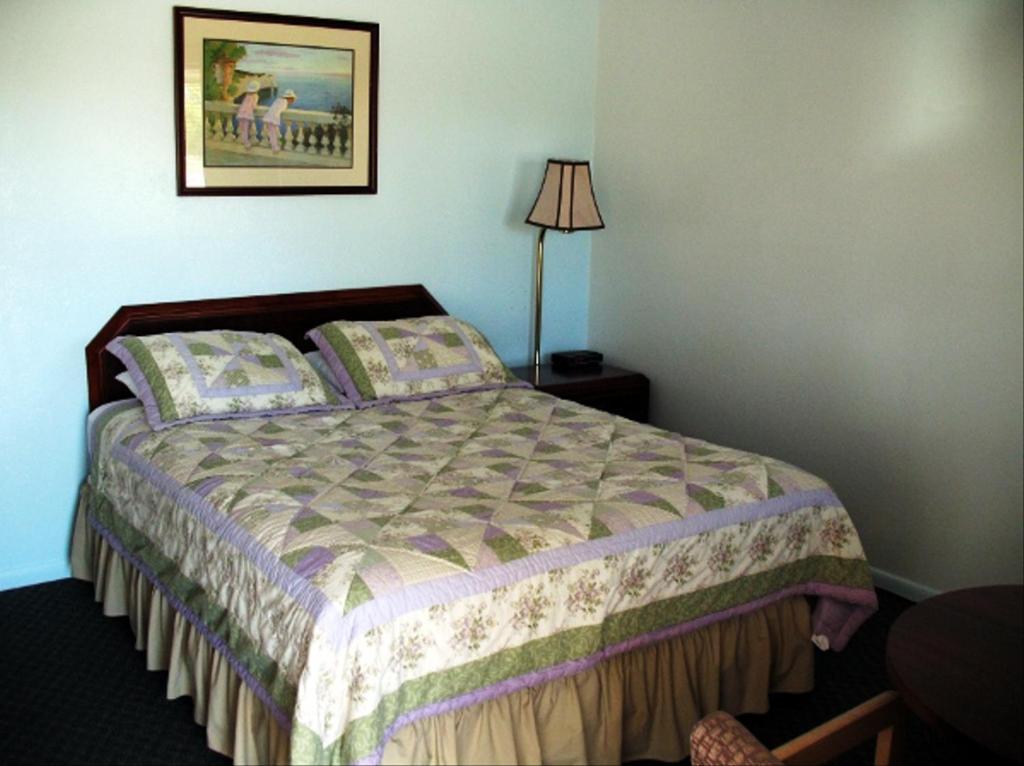 Golden West Motel Klamath Falls Bagian luar foto