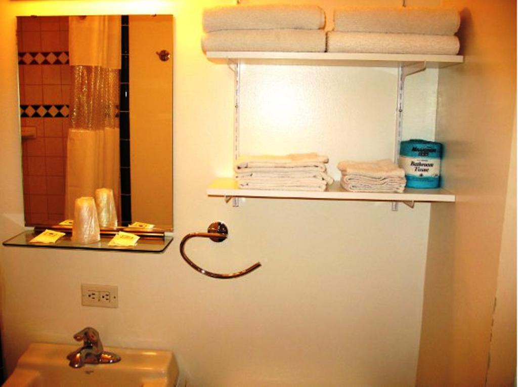 Golden West Motel Klamath Falls Bagian luar foto