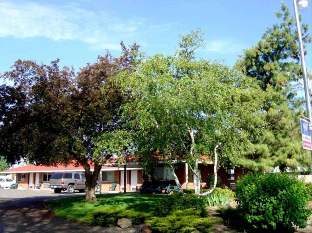 Golden West Motel Klamath Falls Bagian luar foto