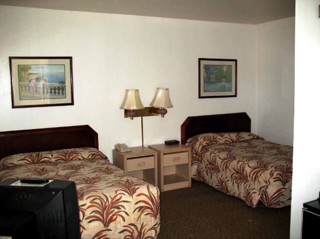 Golden West Motel Klamath Falls Bagian luar foto